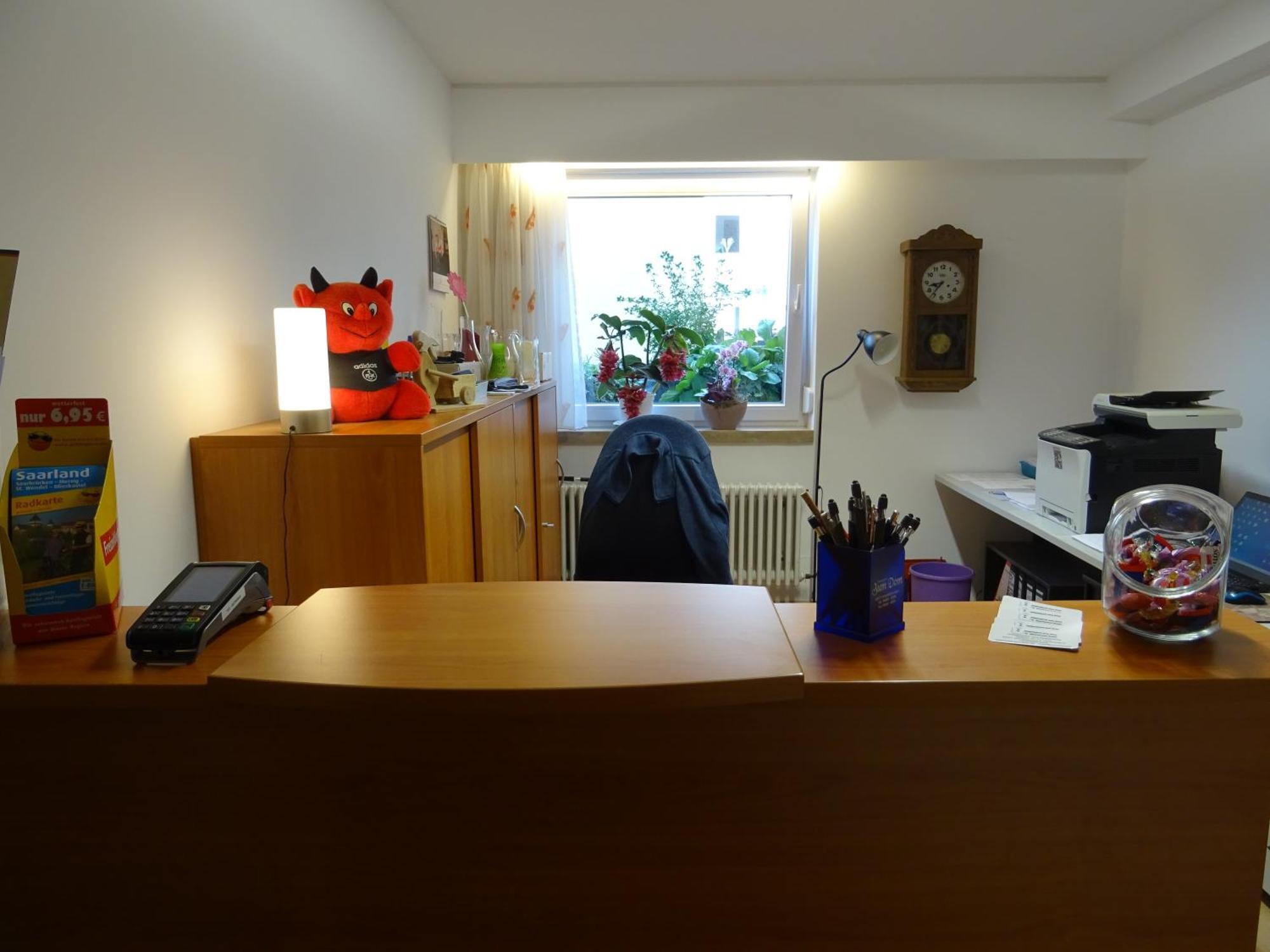 Aparthotel Zum Dom Kleinblittersdorf Bagian luar foto